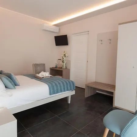Brichett 1 Guest house 2*